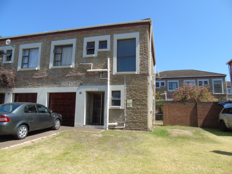 3 Bedroom Property for Sale in Abbotsford Eastern Cape